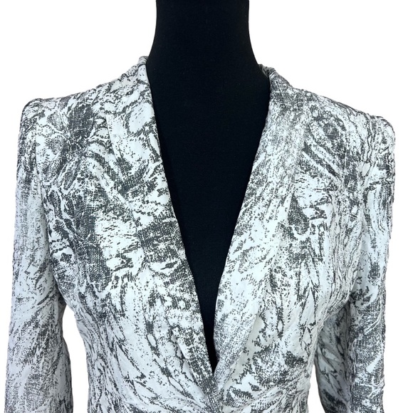 A/X Armani Exchange Women One Button Blazer Jacket Snake Print Sz S White Black. - Picture 3 of 8